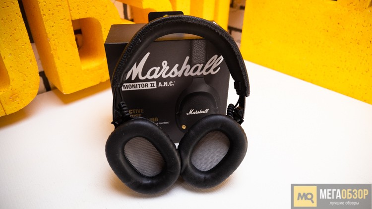 Marshall с шумоподавлением. Наушники Marshall Monitor 2 ANC черный на голове.