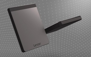 Lexar представляет новый портативный накопитель SL200