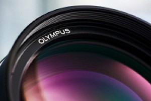 Объектив Olympus M.Zuiko Digital ED 100-400mm f/5.0-6.3 IS показали на фото