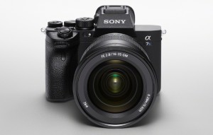 Sony представила новую камеру A7S III