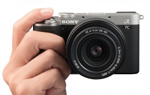 Sony A7C новая сверхкомпактная беззеркальная камера с разрешением 24 МП