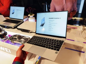 HUAWEI представила в России безрамочный ноутбук MateBook X
