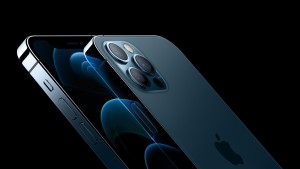 iPhone 12 Pro Max проигрывает конкурентам