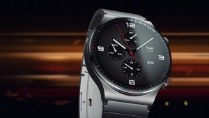Часы Huawei Watch GT2 Porsche Design выполнены из титана и сапфирового стекла