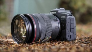 В камере Canon EOS R5 появится поддержка Cinema RAW Light