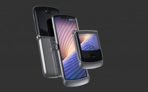 Складной Motorola Razr 5G подешевел на $400