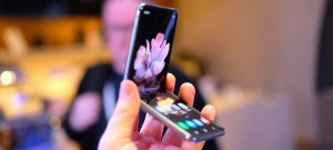 Samsung Galaxy Z Flip 2 получит новый дисплей