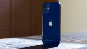 iPhone 12 снимает достаточно плохо