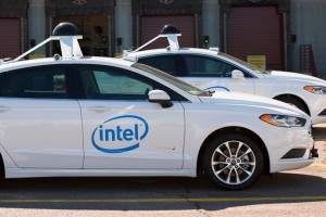 Intel хочет производить чипы для автомобилей на фоне дефицита