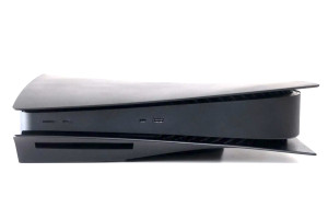 Dbrand снимает с продажи свои PS5 Darkplates