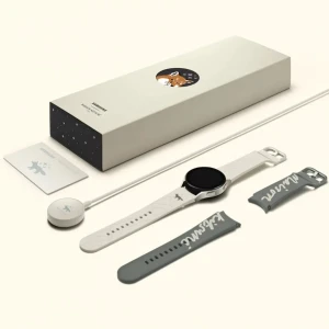 Дизайнерские часы Samsung Galaxy Watch 4 Maison Kitsuné Edition