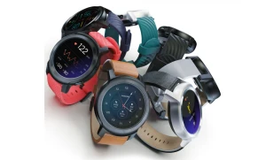 Новые умные часы Moto Watch 100