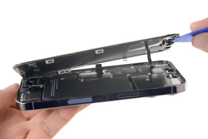 Apple запустила программу ремонта iPhone на дому
