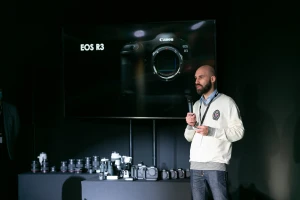 Canon представила в России беззеркальную фотокамеру EOS R3 и новые принтеры с высоким разрешением