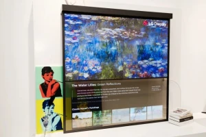 LG Display представила огромные прозрачные дисплеи