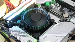 Intel выпустит новые процессоры с боксовым кулером в комплекте