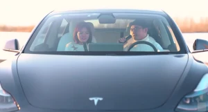 TeslaMic — автомобильный караоке-микрофон