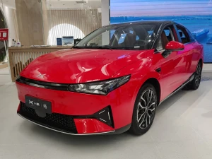 XPeng продала почти 13 000 электромобилей в январе 2022 года