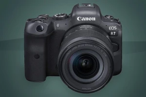 Фотокамера Canon EOS R7 готова к выходу