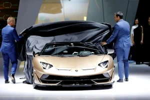 Lamborghini хочет продолжить производство бензиновых автомобилей до 2030-х годов