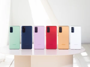 Samsung Galaxy S20 FE 2022 появился в глобальной продаже