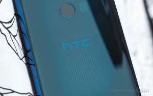 Флагманский телефон HTC задерживается