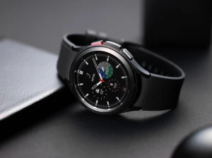 Samsung Galaxy Watch 5 получат 10-Вт беспроводную зарядку