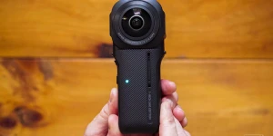 Insta360 One RS 1-inch 360 Edition позволяет снимать видео с углом обзора 360 градусов