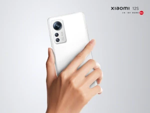 Смартфон Xiaomi 12S показали на фото