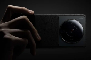 Представлен камерофон Xiaomi 12S Ultra с дюймовым сенсором
