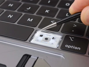 Apple выплатит 50 млн долларов за сломанные клавиатуры