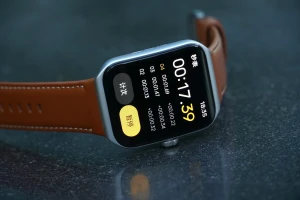 Часы Oppo Watch 3 Pro показали на живых фото