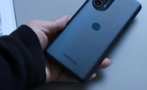 Motorola Moto X40 показали на фото 