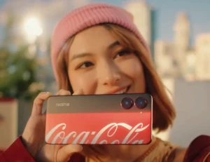 Realme 10 Pro 5G Coca-Cola Edition засветился на живых фото 