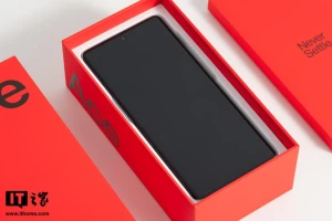 OnePlus Ace 2 показали на фото после анонса