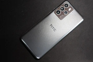 Смартфон HTC U23 Pro засветился на фото 