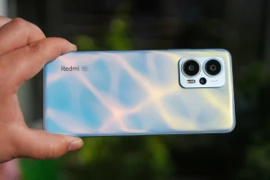 Новенький Redmi Note 12T Pro показали на живых фото 