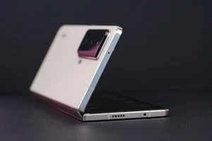 Складной смартфон Honor Magic V2 получит 66-Вт зарядку 