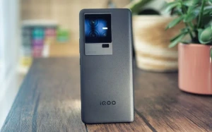  iQOO 11S получит 50-Мп тройную камеру 