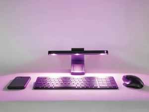 Представлена ультрафиолетовая лампа для очистки клавиатуры от вирусов