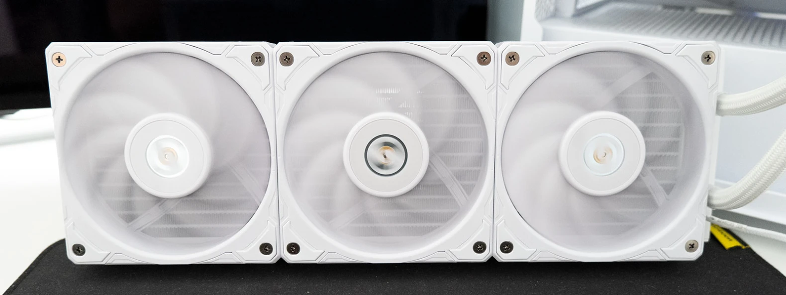 Премиальные вентиляторы с простым монтажом и 3 режимами. Обзор