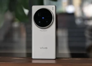 Топовый камерофон Vivo X100 Ultra появился в продаже 