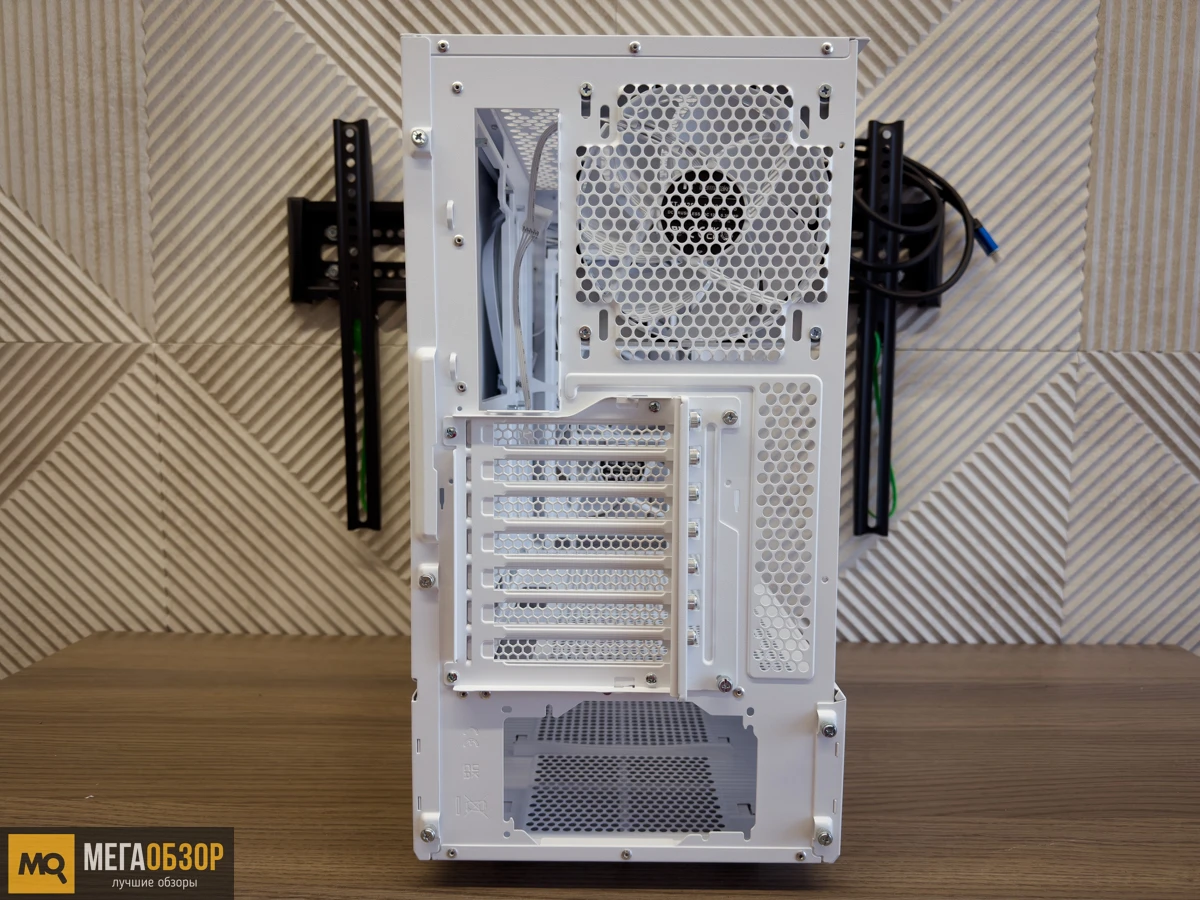 Thermaltake Ceres 350 MX Snow