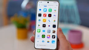 Xiaomi 16 получит большой дисплей и рекордную батарею