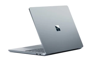 Microsoft Surface Laptop оценен в 900 долларов