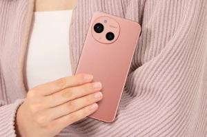 Смартфоны Sharp Aquos R10 и Wish 5 готовы к выходу 