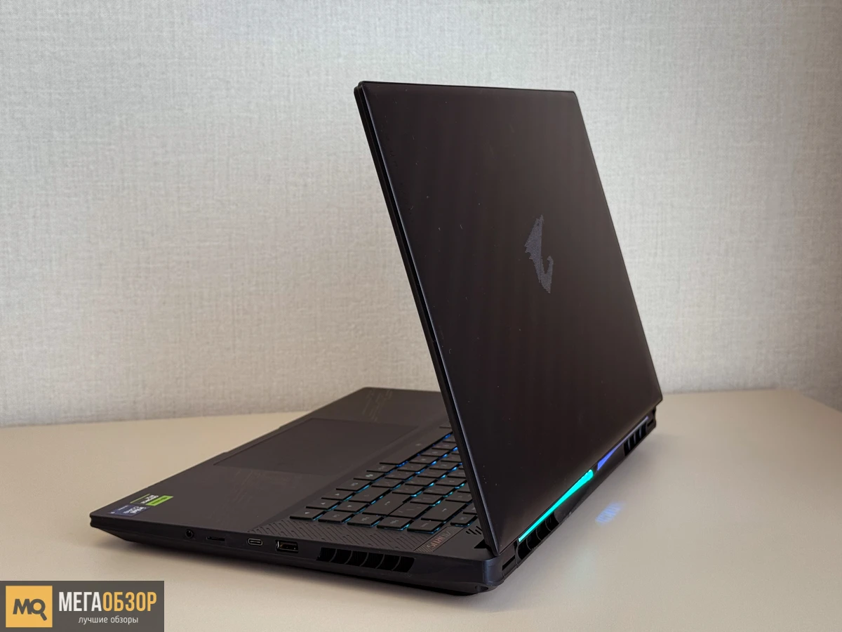 AORUS MASTER 16 AM6H обзор