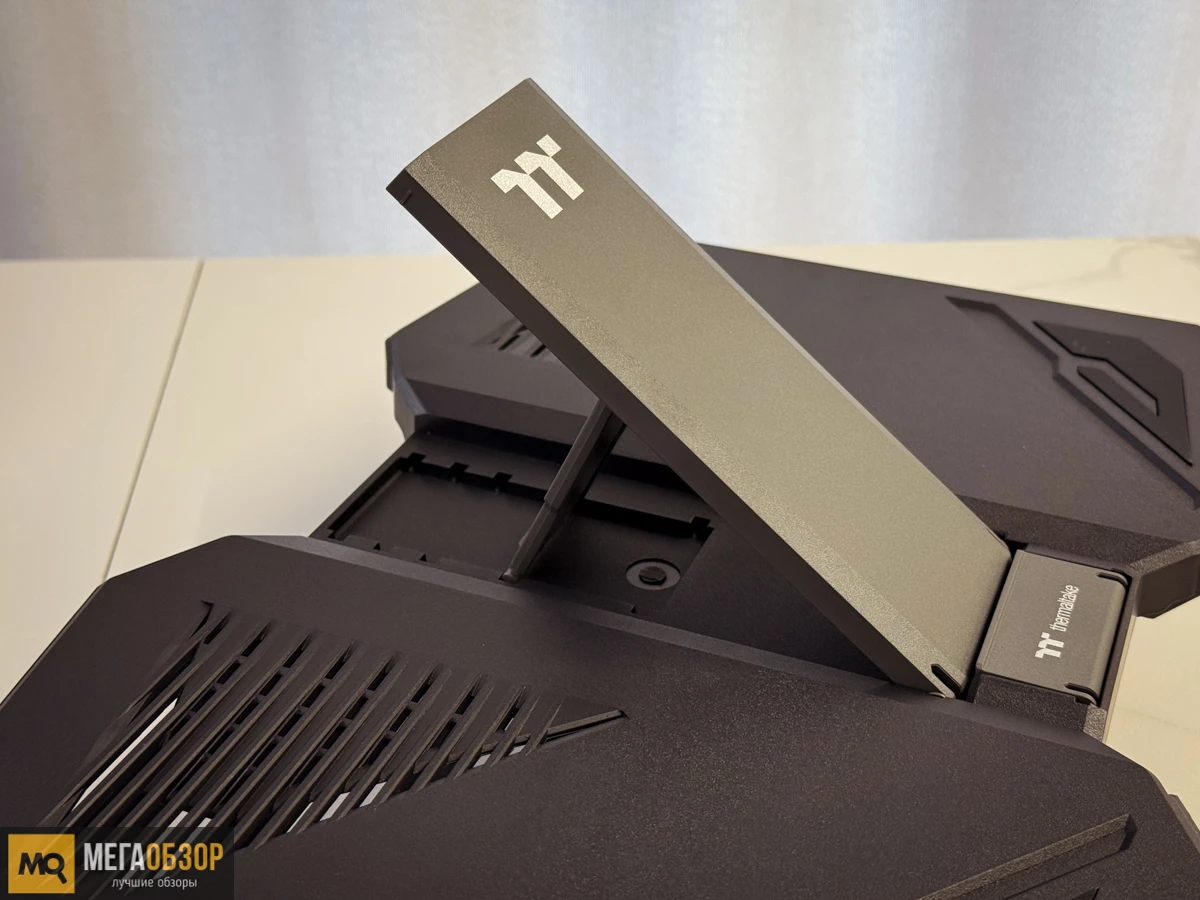 Обзор Thermaltake Massive Air