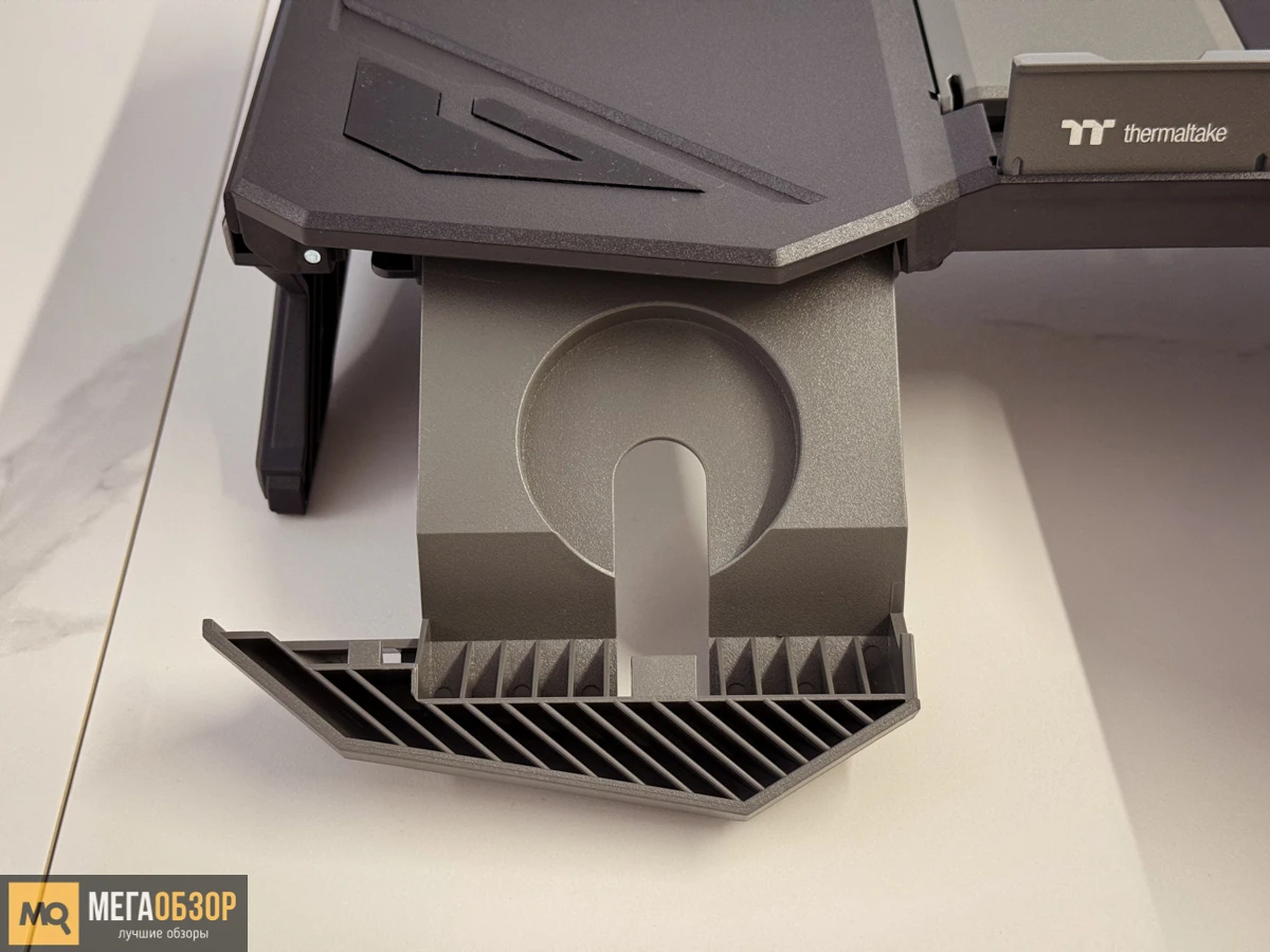 Обзор Thermaltake Massive Air