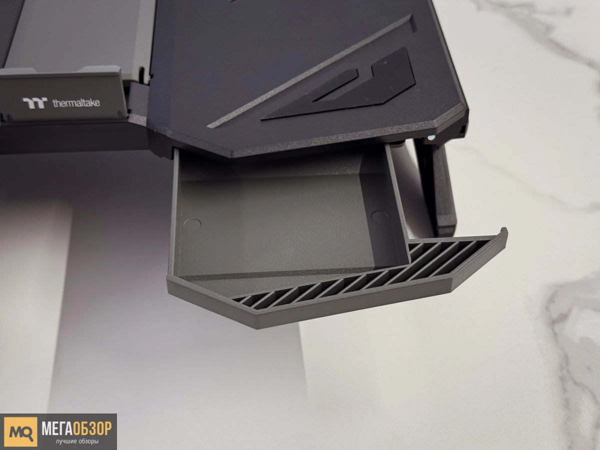 Обзор Thermaltake Massive Air